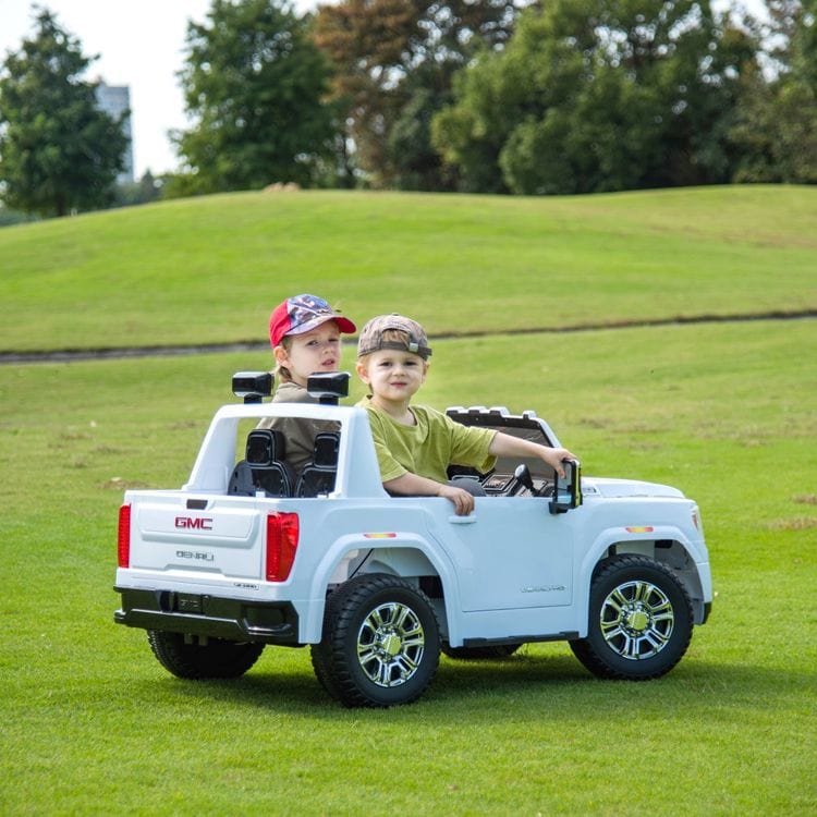 Freddo - 24V GMC Denali 2 Seater Ride On - White - Outdoor