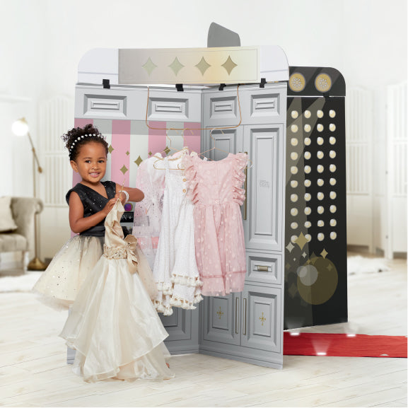 Style Runway 4-Sided Fashion Show Playset