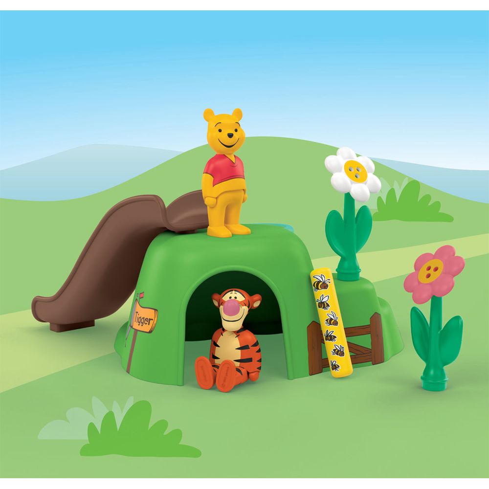 Playmobil Junior & Disney: Winnie the Pooh's & Tigger's Bee Garden Playset