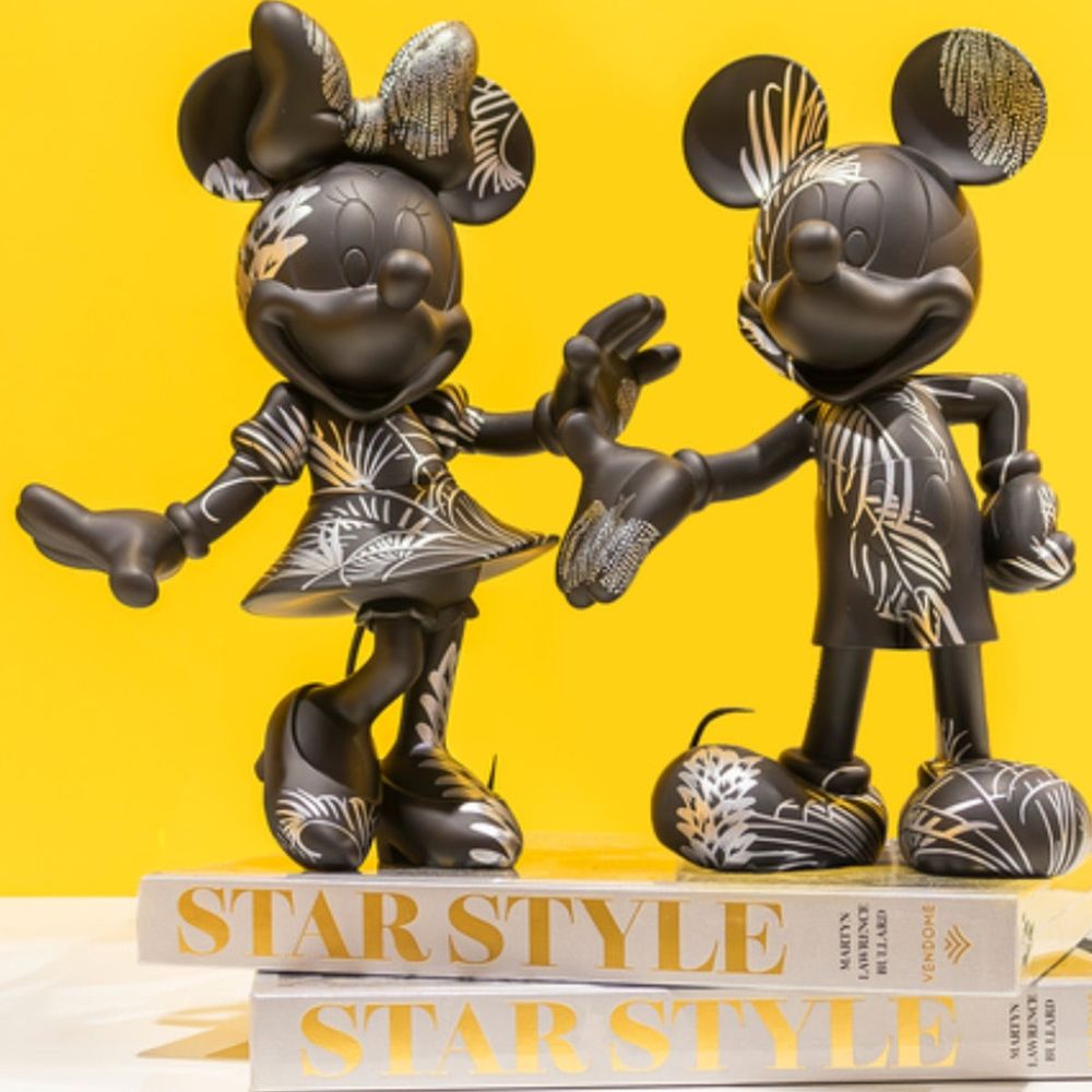 Star Style Interiors of Martyn Lawrence Bullard Book