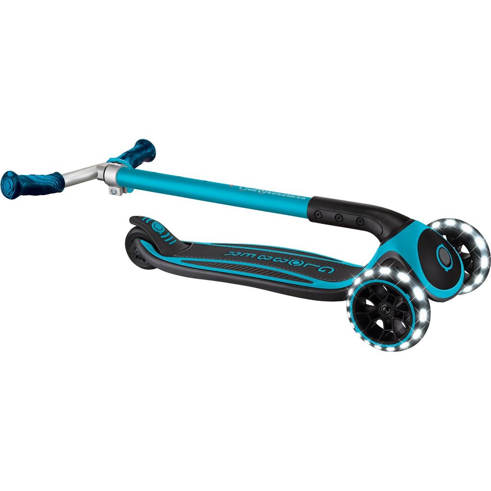 Globber - Ace Lights Scooter - Aqua - Outdoor