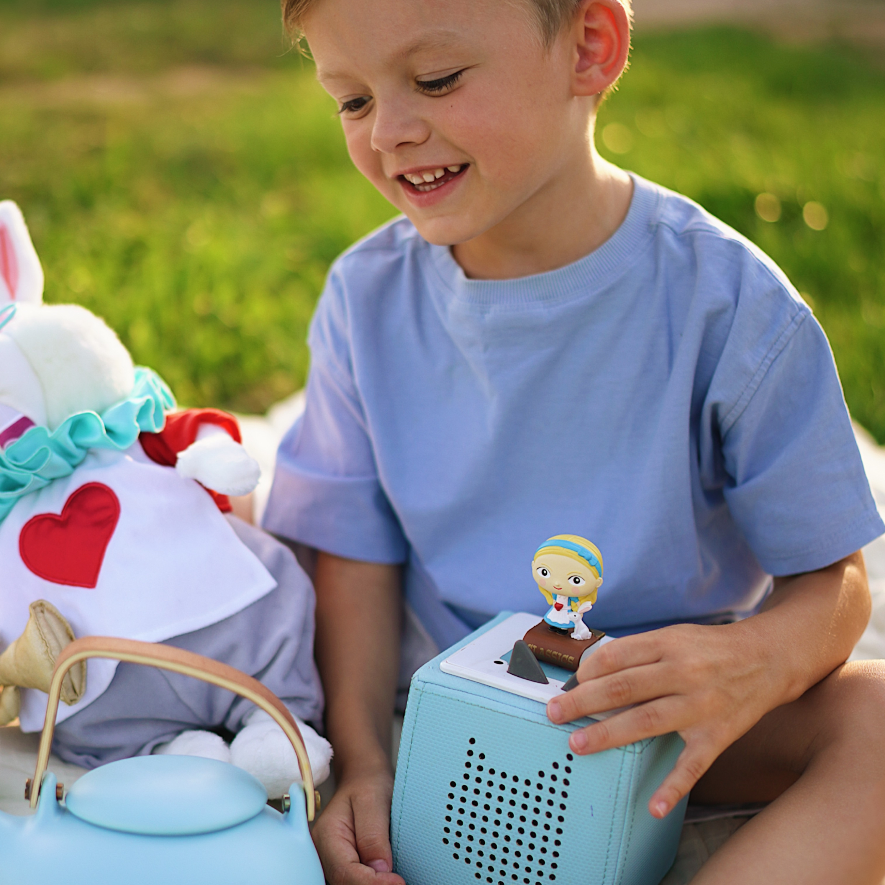 Tonies - Favorite Classics: Alice's Adventures in Wonderland Tonie - Electronics
