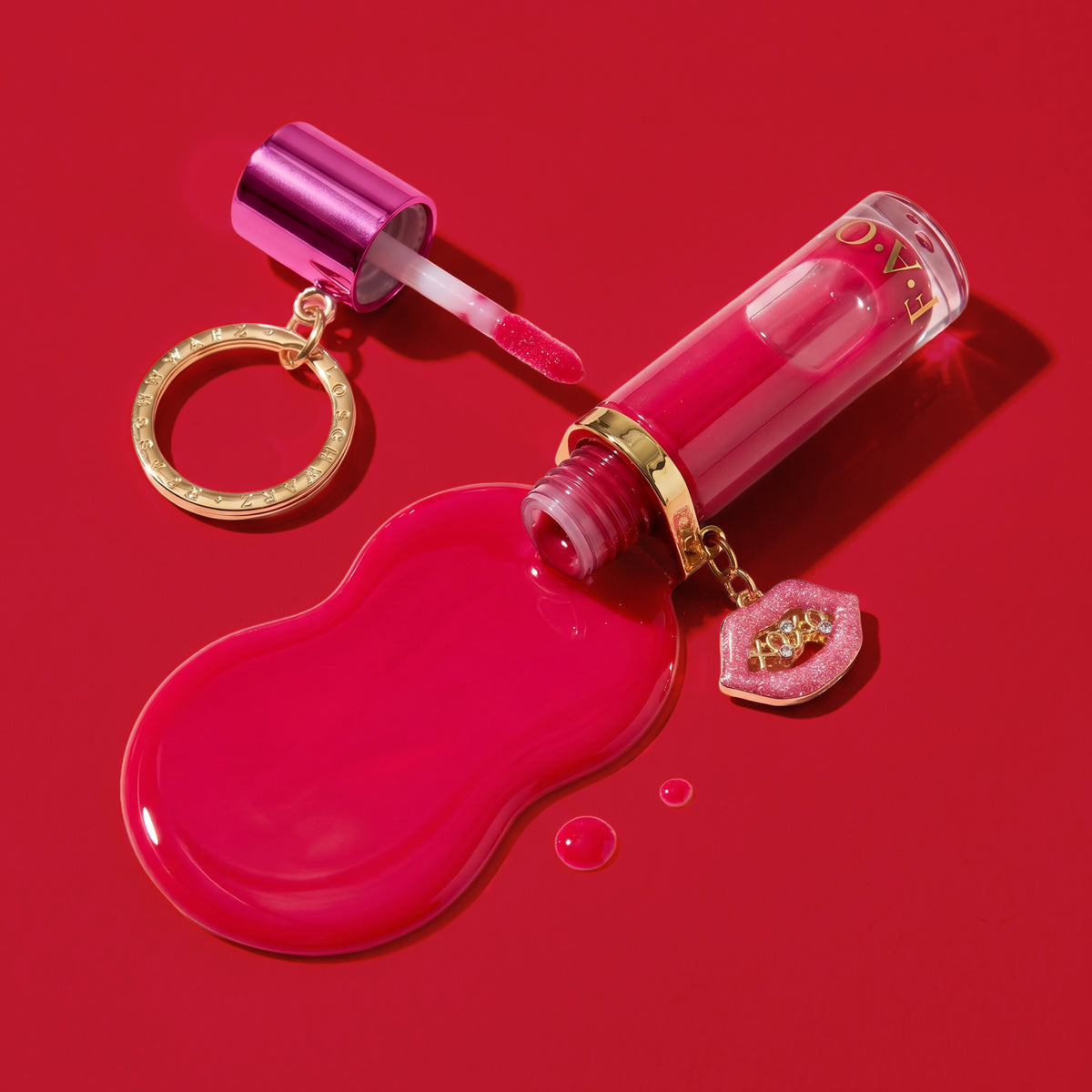 FAO Schwarz - Lip Gloss Keychain – Cherry Pop - Fashion Activity and Roleplay