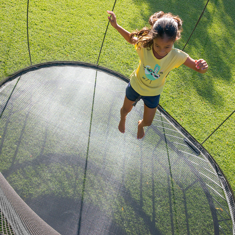 Springfree - Medium Oval Trampoline - Outdoor