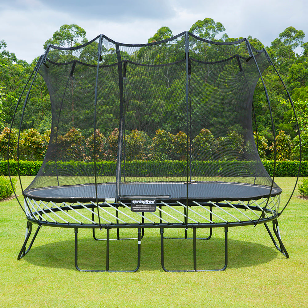 Springfree - Medium Oval Trampoline - Outdoor