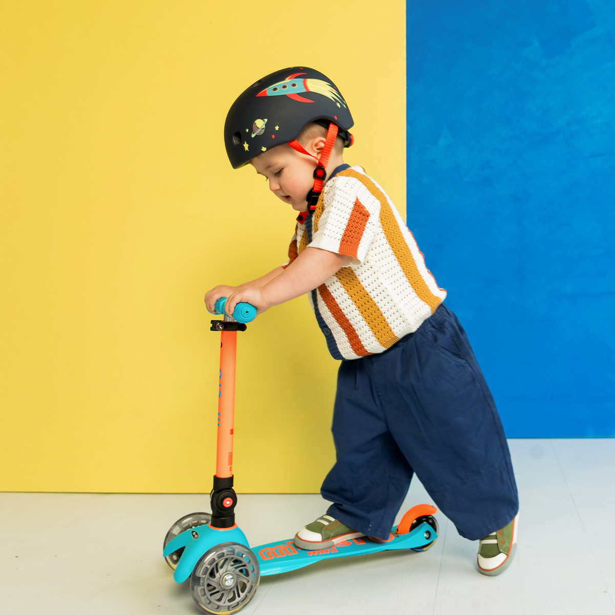 Micro Kickboard - Mini Deluxe Foldable LED Scooter - Neon Sunset Orange/Aqua - Outdoor