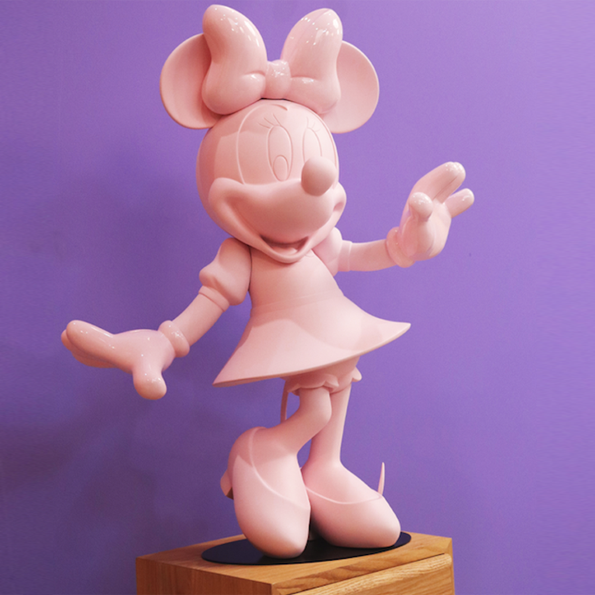 Leblon Delienne - Minnie Mouse Figure Pastel Pink - 24.4" - Collectibles