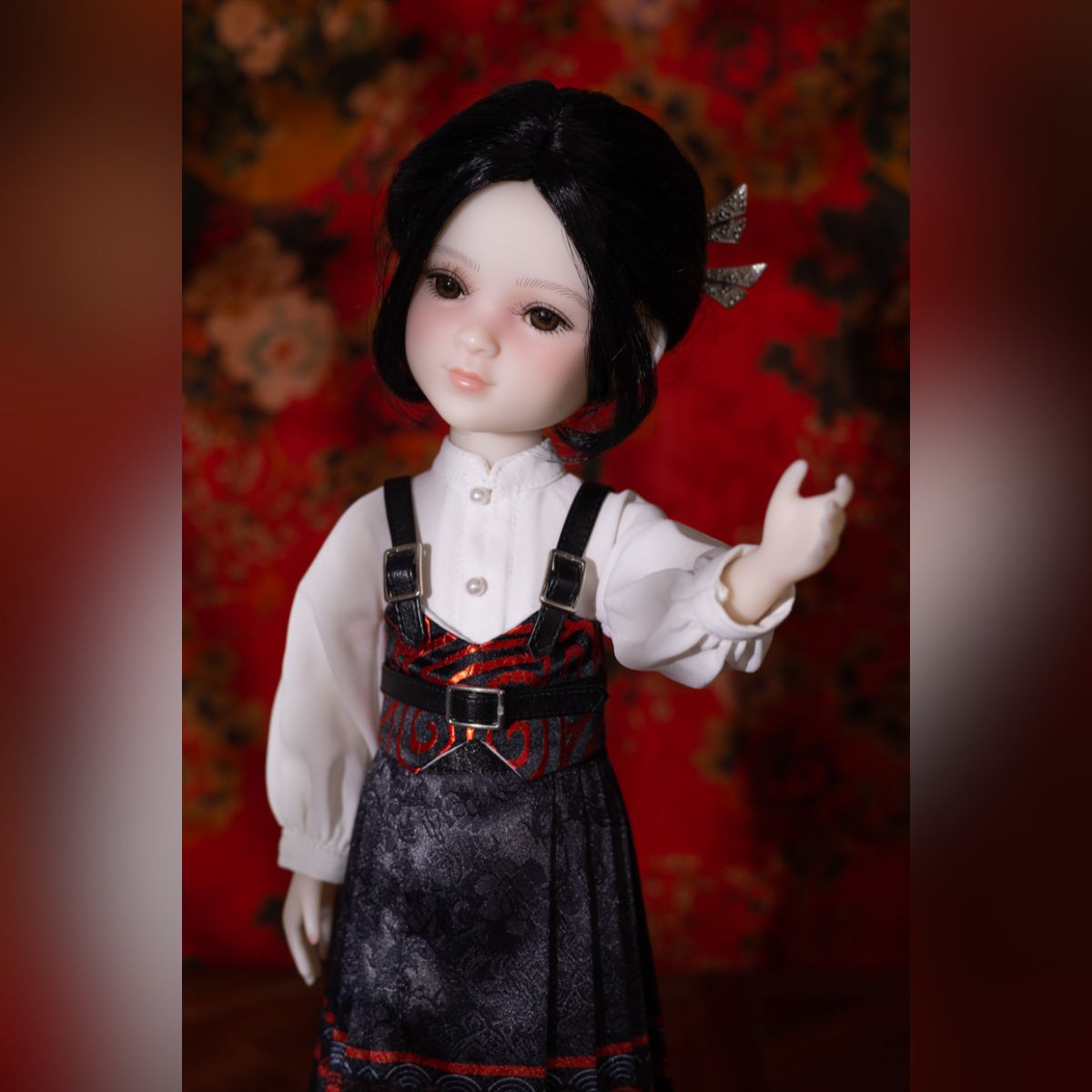 Ruby Red Fashion Friends - Nova Doll (Limited Edition) - Dolls
