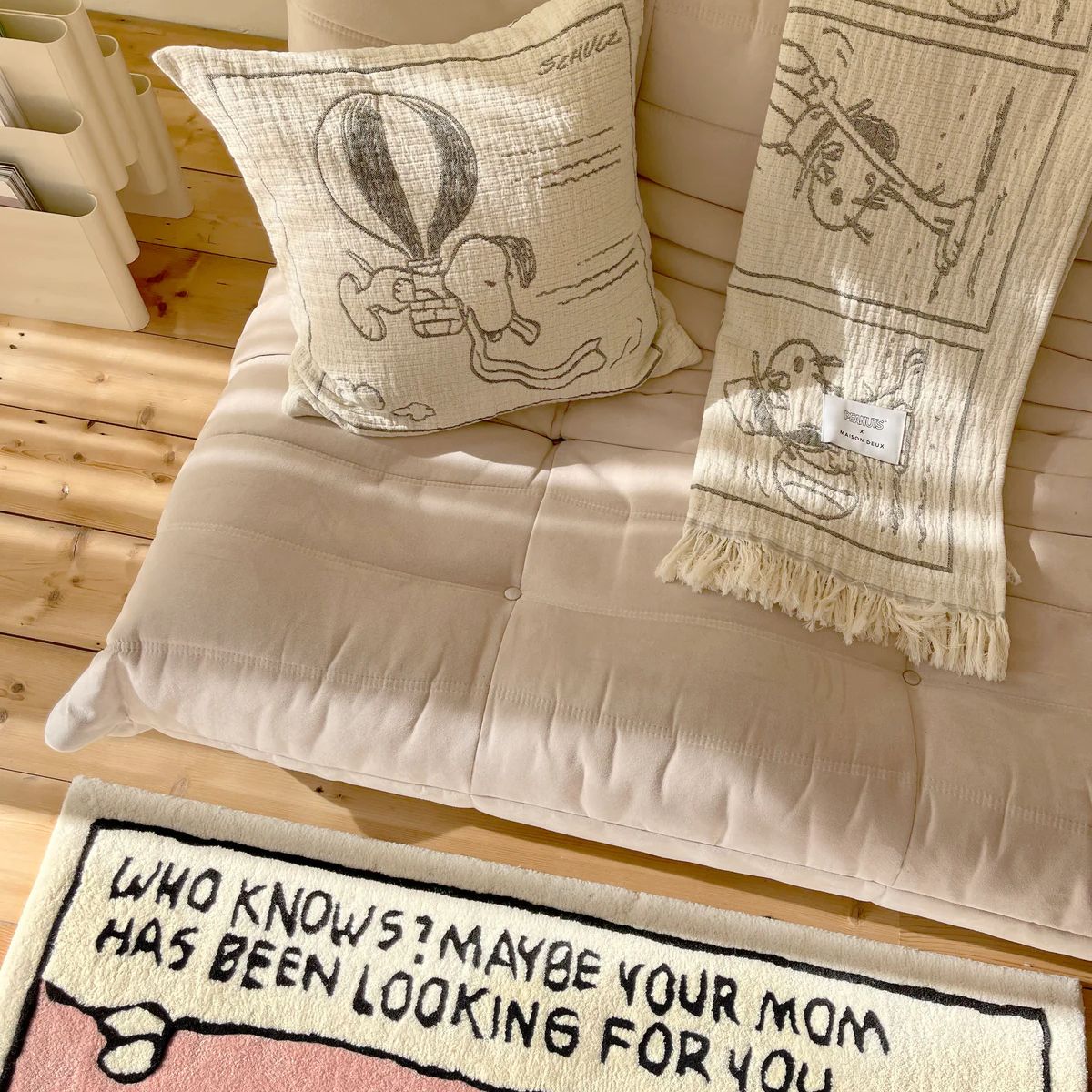 Maison Deux - Peanuts Blanket Comic Dessert - Room Decor