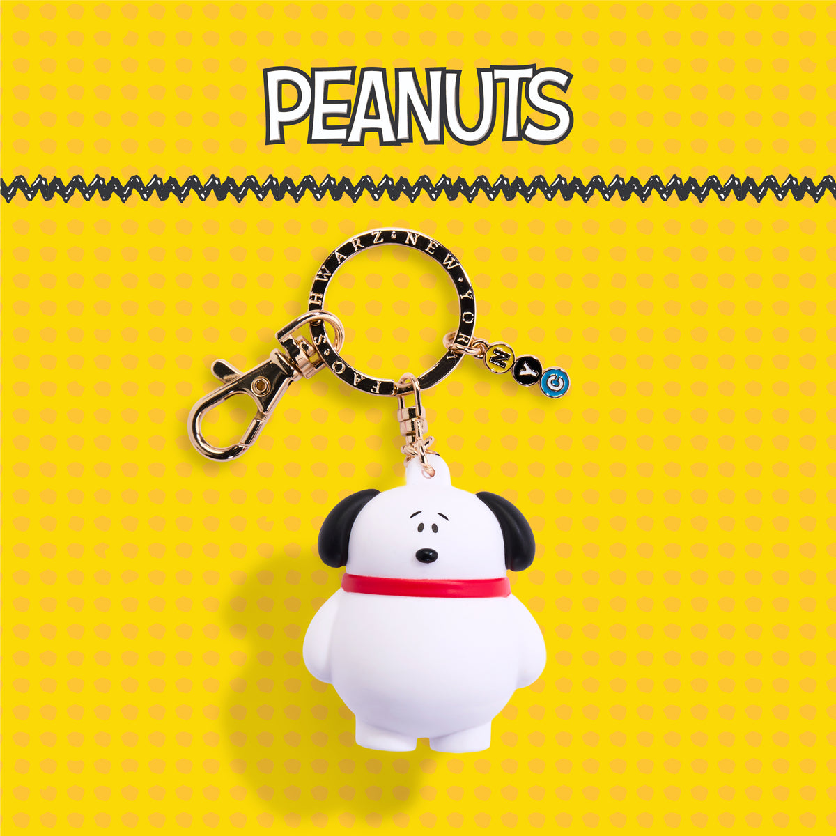 FAO Schwarz - Peanuts Snoopy Vinyl Blob Bag Charm - Collectibles
