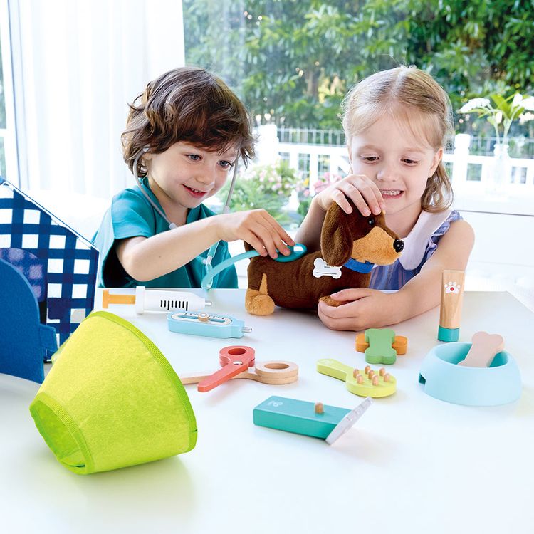 Hape - Puppy Clinic Veterinary Set - Preschool
