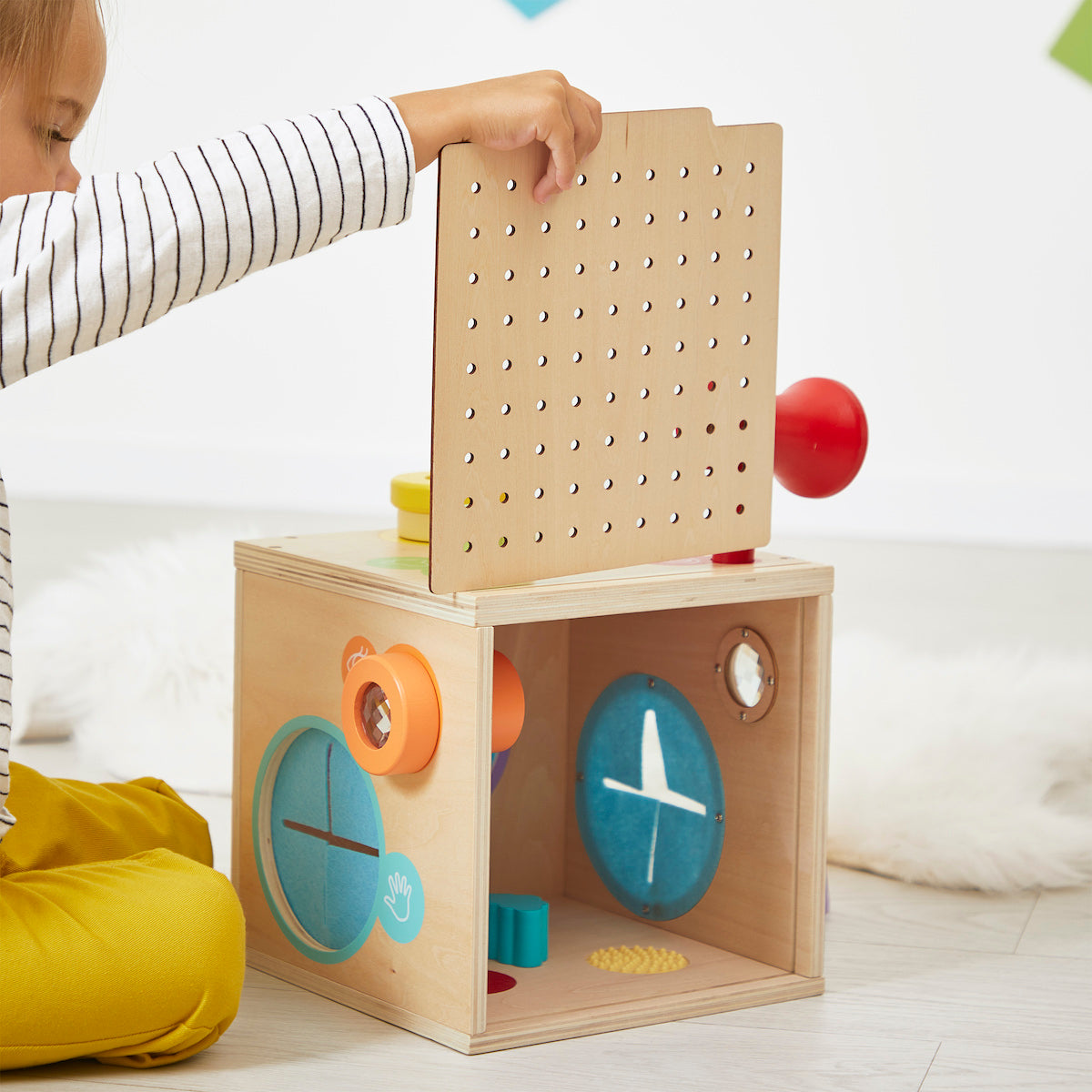 Janod - Sensory Multi-Activity Discovery Box - Infants