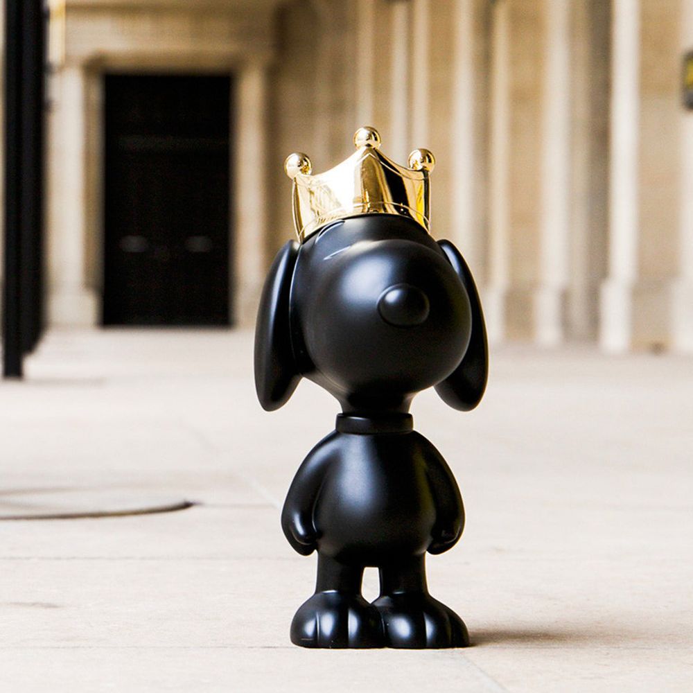 Leblon Delienne - Snoopy with Crown 12" Figurine - Black & Gold - Collectibles