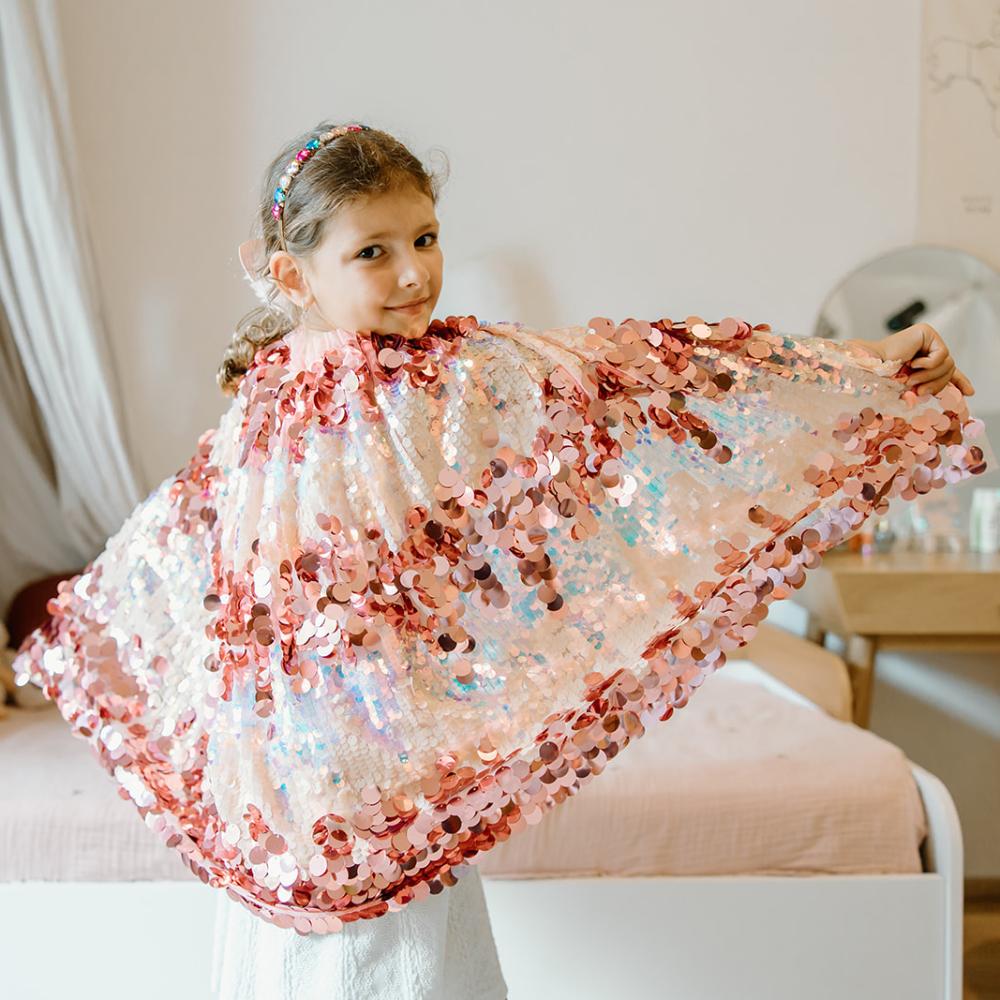 Great Pretenders - The 5th Avenue Pink Pailette Cape - Size 4-6 Years - Dress up