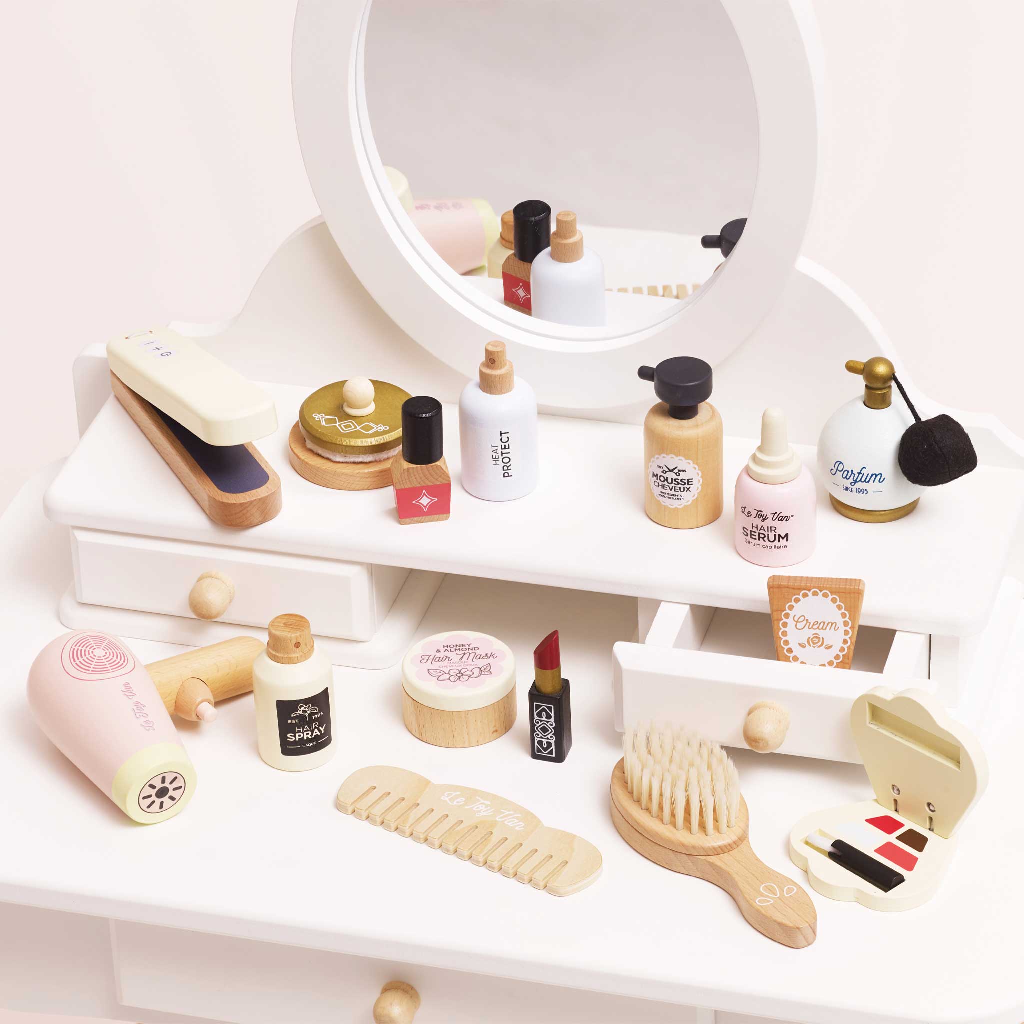 Le Toy Van - Wooden Hair Straighteners & Accessory Pretend Play Set - Preschool
