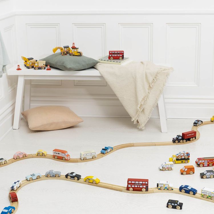 Le Toy Van - Wooden Vintage Toy Cars - 7 Pieces - Preschool