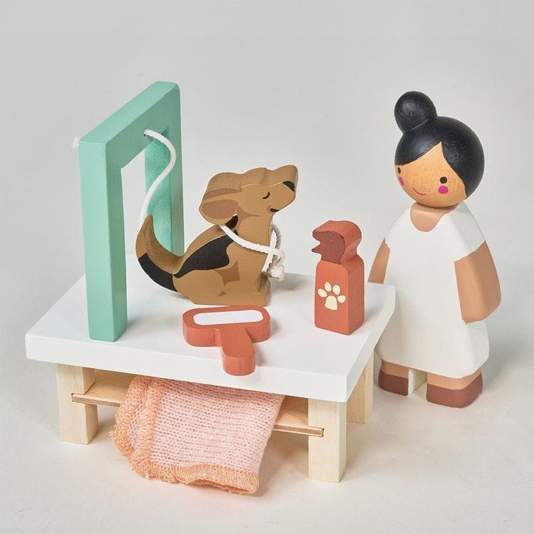 Tender Leaf Toys - Wooden Waggy Tails Dog Salon Set - Preschool