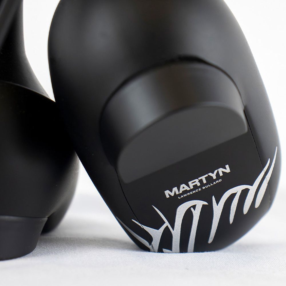 Minnie Mouse 12" Star Style Martyn Lawrence Bullard Figurine - Black & Silver