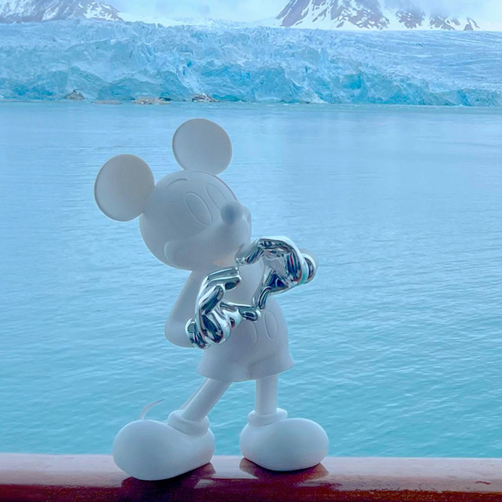 Mickey Mouse With Love 12" Kelly Hoppen Figurine - White & Silver