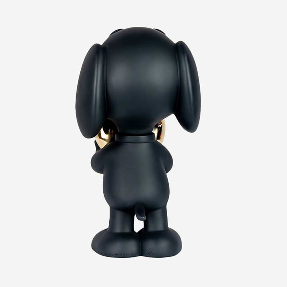 Snoopy 11" Figurine with Heart - Black & Gold
