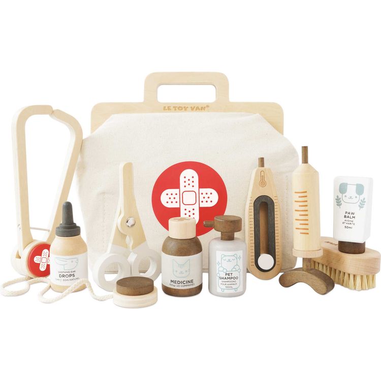 Le Toy Van Preschool 10 Piece Animal Vet Pretend Play Set