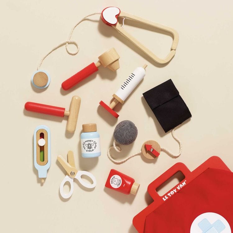 Le Toy Van Preschool Vintage Doctor Roleplay Wooden Kit - 10 Piece