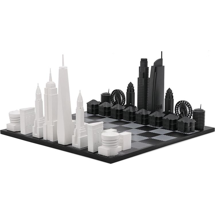 Skyline Chess Games New York Versus Los Angeles Acrylic Chess Set with Black and White Wood Hatch Board