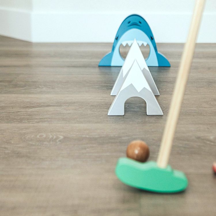 Wonder & Wise Preschool Wooden Putt Putt Golf Set