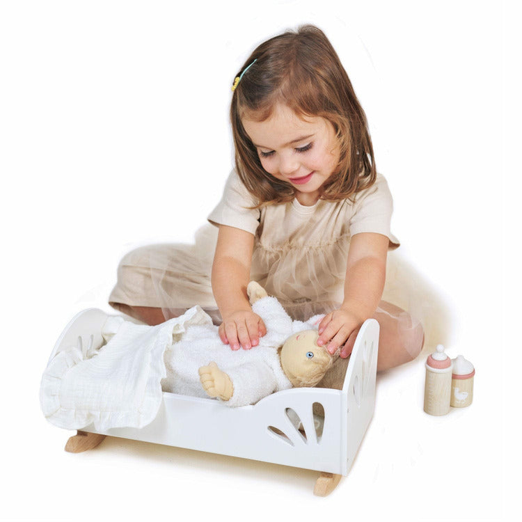 Tender Leaf Toys Dolls Sweet Swan Dolly Bed