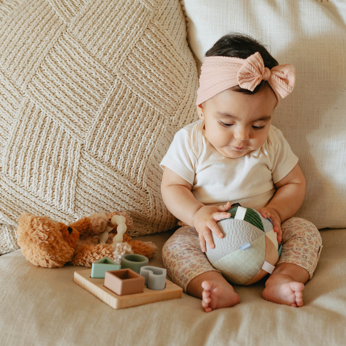 Hello Baby 6-9 Month Gift Set