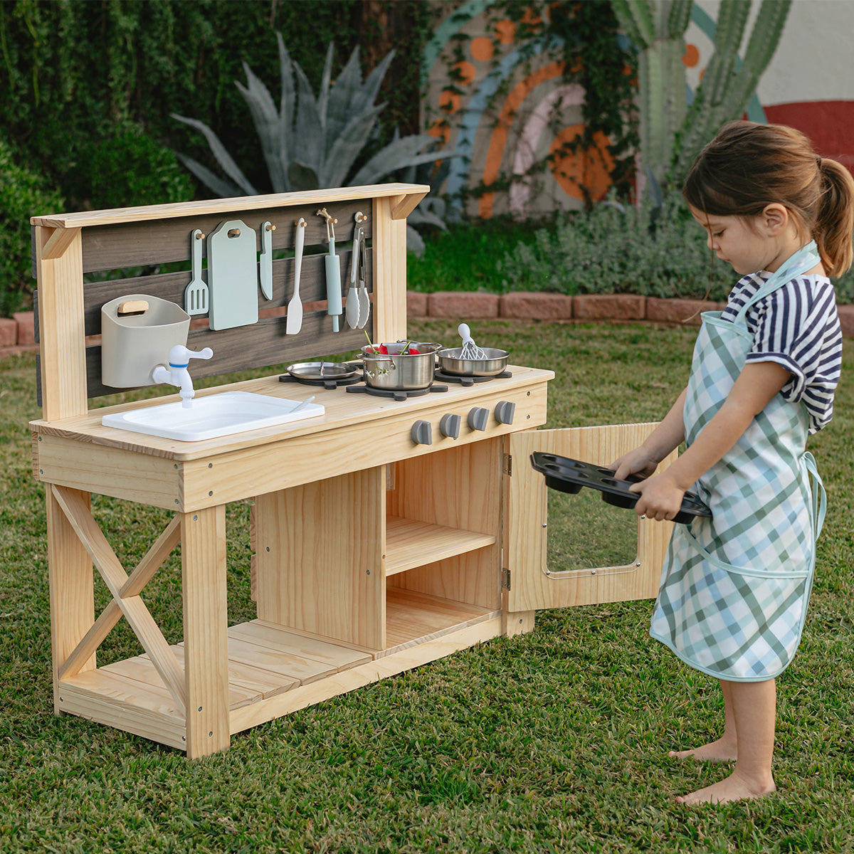 Backyard Chef Mud Kitchen