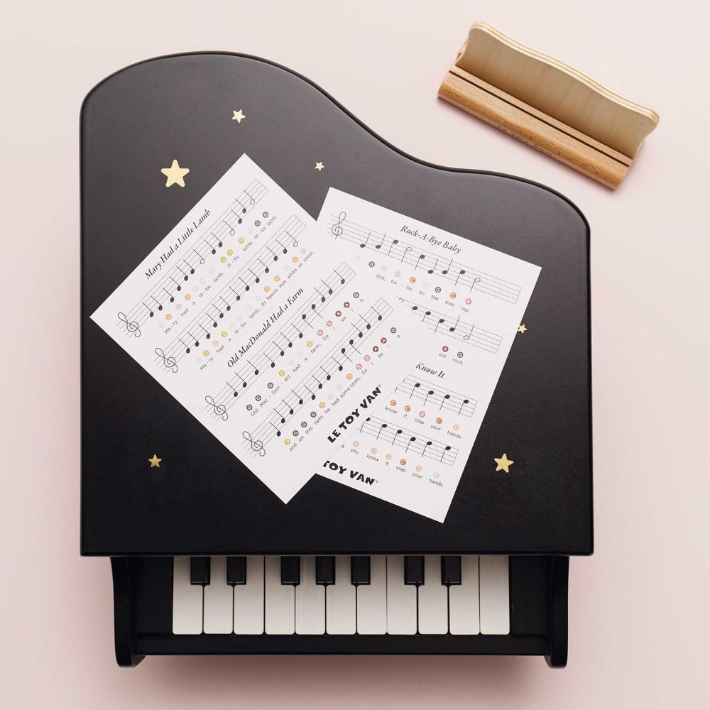 Wooden Grand Piano Toy