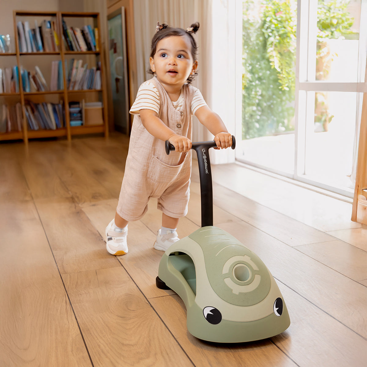 Globber -  2in1 ECO Walk'n'Roll - Pistachio -  Outdoor