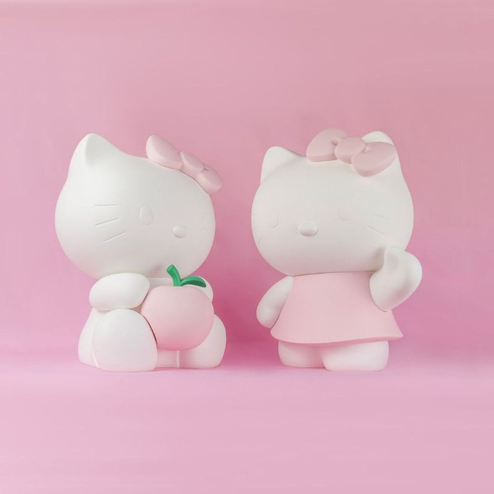 Hello Kitty Dress Figurine - White & Pastel Pink