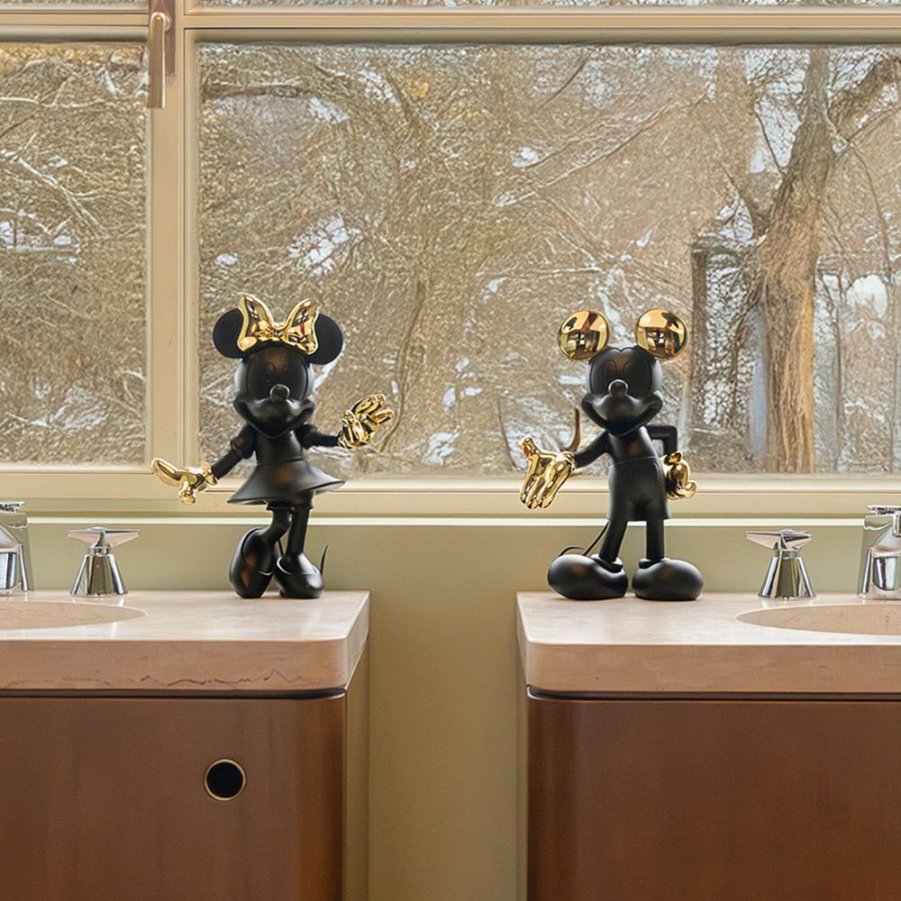 Mickey Mouse Welcome 12" Studio Figurine - Black & Gold