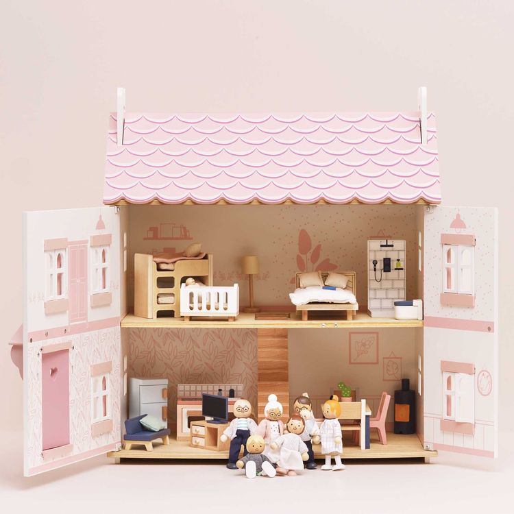  Le Toy Van -  7 Piece Dollhouse Family Wooden Dolls -  Dolls