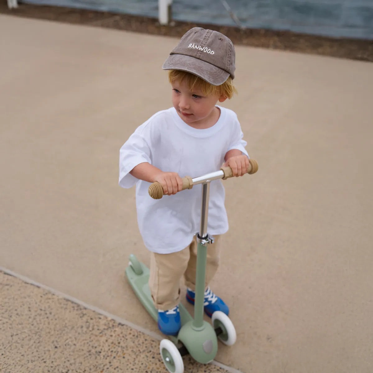  Banwood -  Banwood Eco Scooter - Olive -  Outdoor