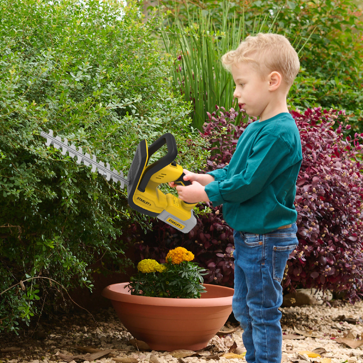 Stanley Jr. -  Battery Operated Deluxe Pretend Play Hedge Trimmer -  Preschool