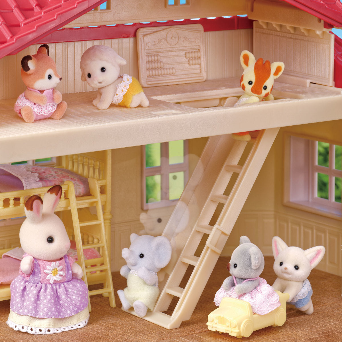  Calico Critters -  Calico Critters Red Roof Country Home Gift Set - Secret Attic Playroom -  Collectibles