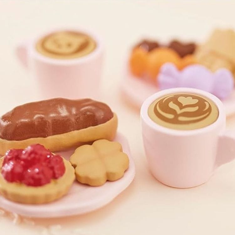  Calico Critters -  Calico Critters Sweets Tea Party Set -  Collectibles