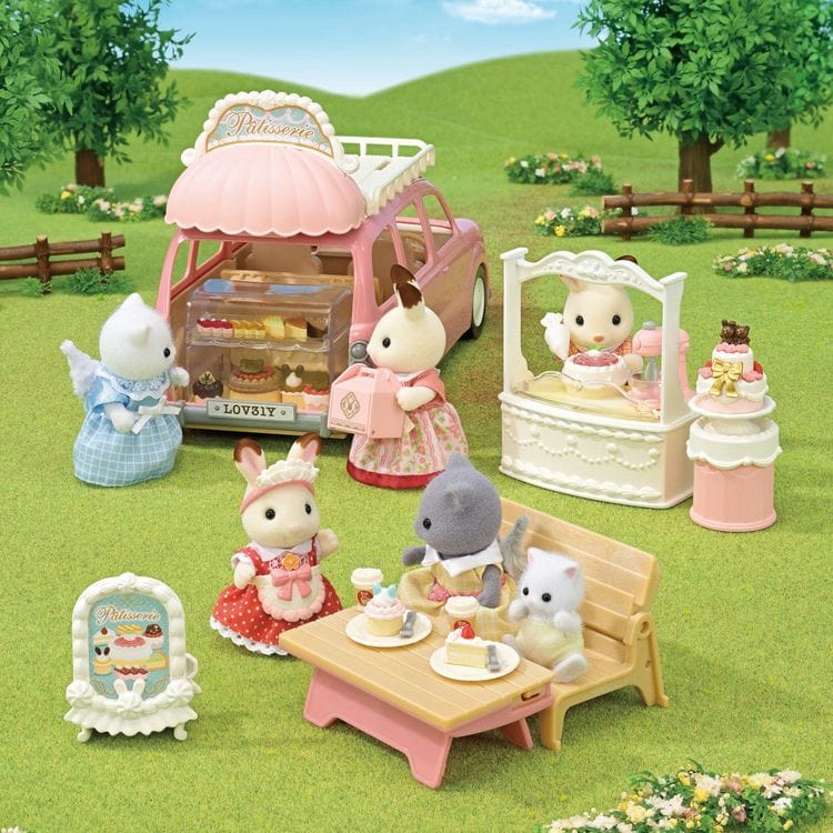  Calico Critters -  Calico Critters Village Cake Shop Starter Playset -  Collectibles