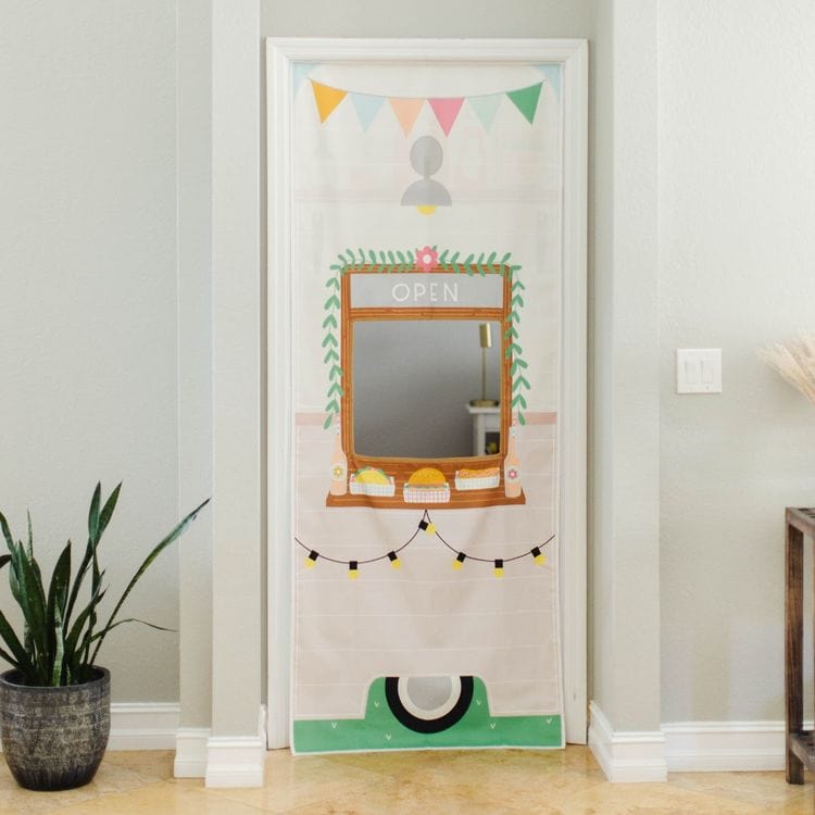  Swingly -  Camper Food Truck & Kitchen Doorway Storefront -  Preschool