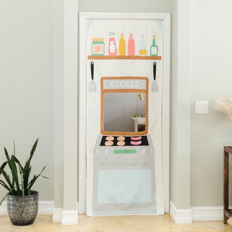  Swingly -  Camper Food Truck & Kitchen Doorway Storefront -  Preschool