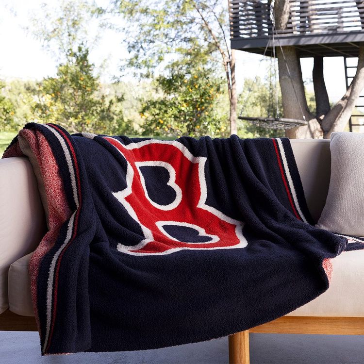  Barefoot Dreams -  CozyChic Boston Red Sox Throw Blanket -  Trend Accessories