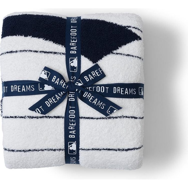  Barefoot Dreams -  CozyChic New York Yankees Throw -  Trend Accessories