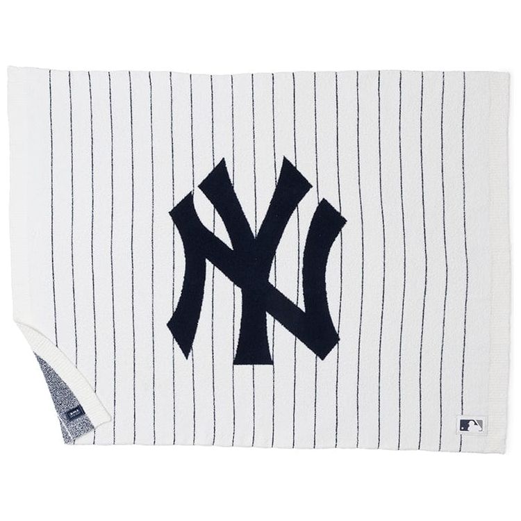  Barefoot Dreams -  CozyChic New York Yankees Throw -  Trend Accessories