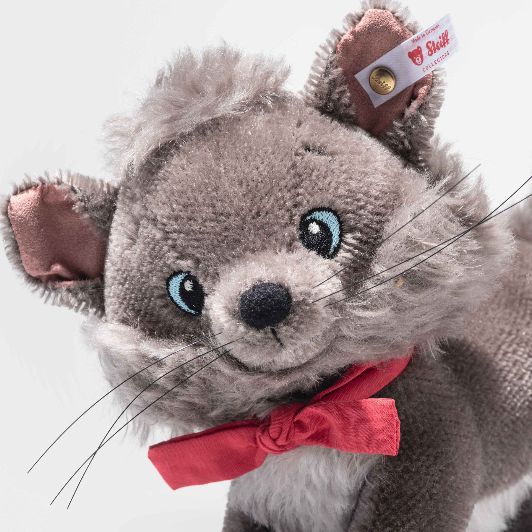  Steiff North America, Inc. -  Disney ”The Aristocats” Berlioz Limited Edition Plush -  Plush