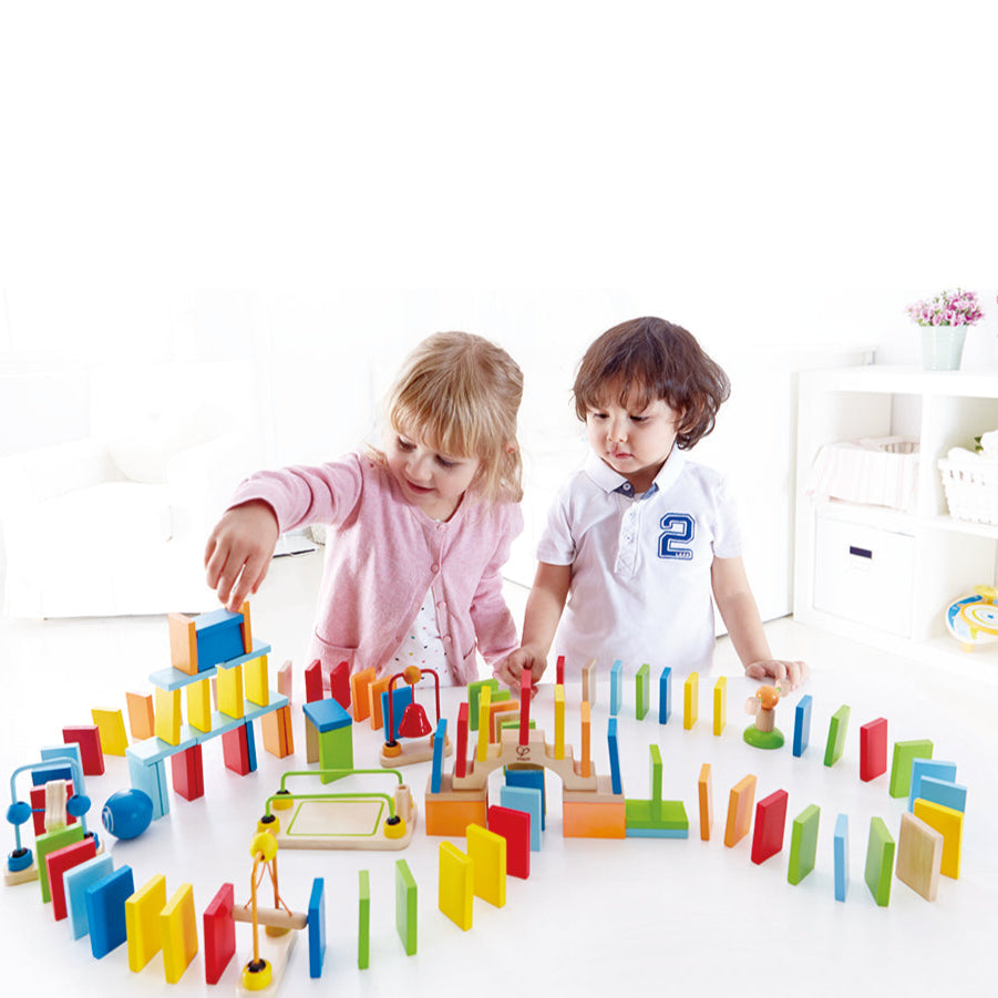  Hape -  Dynamo Dominoes -  Preschool