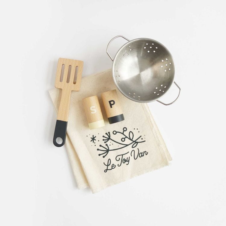  Le Toy Van -  Family Size Wooden Play Kitchen -  Preschool