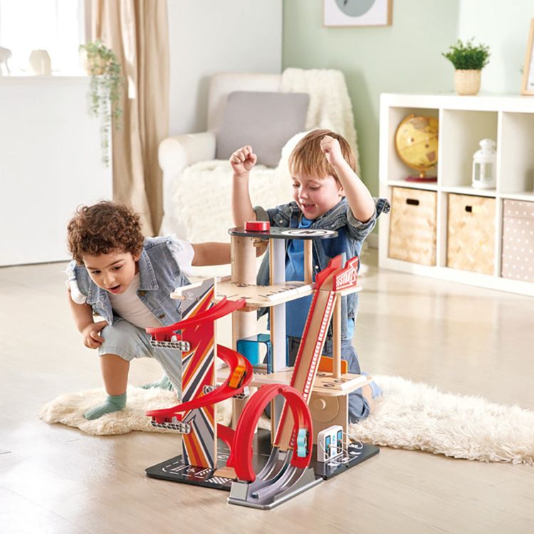  Hape -  Gearhead Stunt Garage -  Preschool